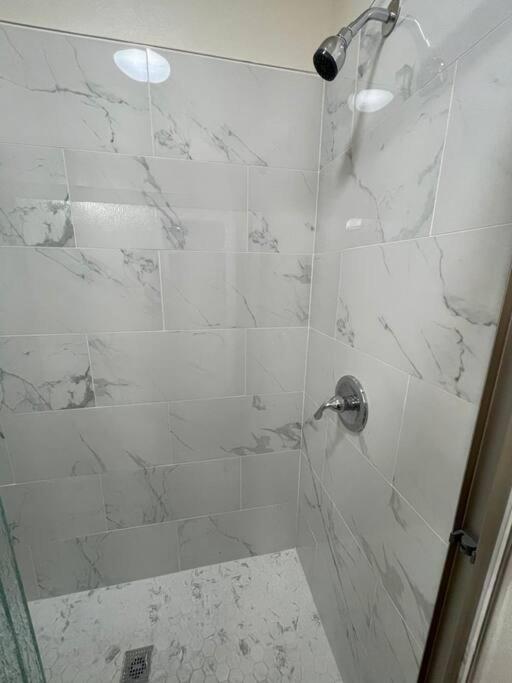 Brand New 2Br Cute Blue Led In North Fresno Apartamento Exterior foto