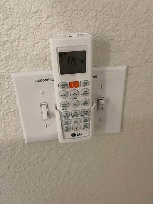 Brand New 2Br Cute Blue Led In North Fresno Apartamento Exterior foto