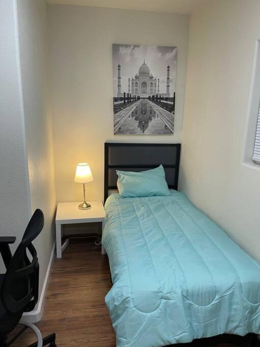 Brand New 2Br Cute Blue Led In North Fresno Apartamento Exterior foto